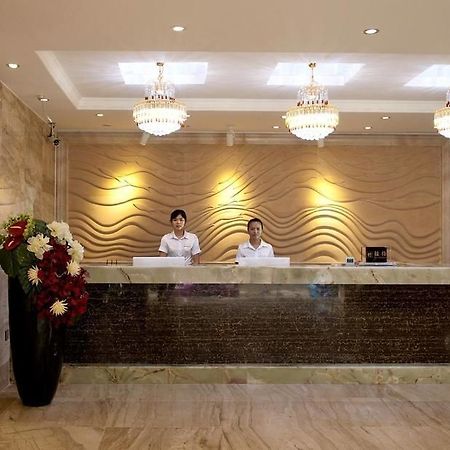 Yuwei Business Hotel 桂林 エクステリア 写真
