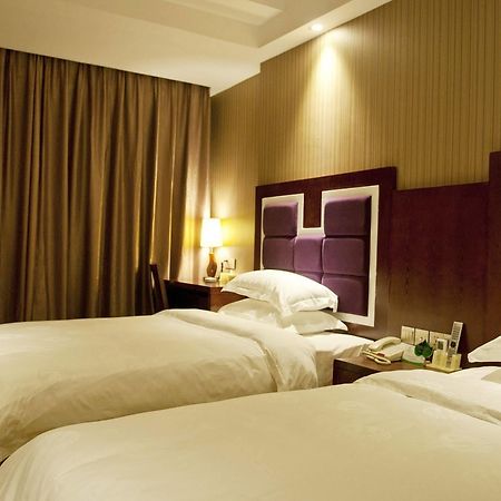 Yuwei Business Hotel 桂林 エクステリア 写真